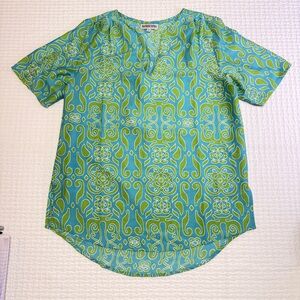 Buckhead Bettie Accessories To Talk About Green/Blue Women's Top Size  S